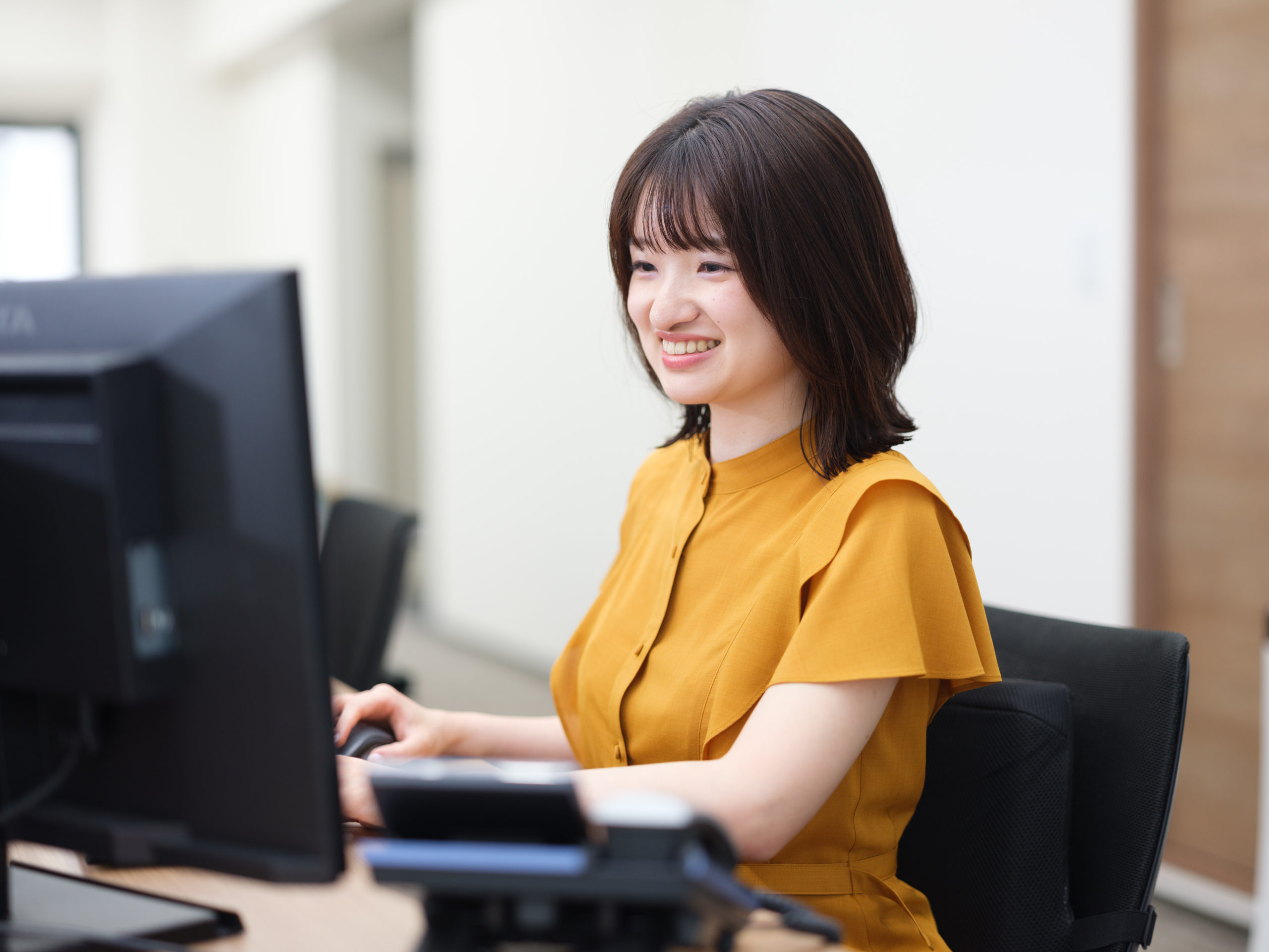 事務職キャリア採用者インタビュー写真